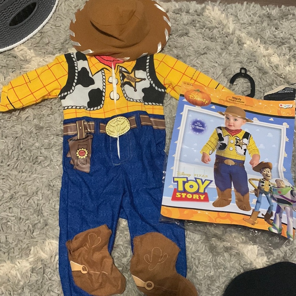Woody costume